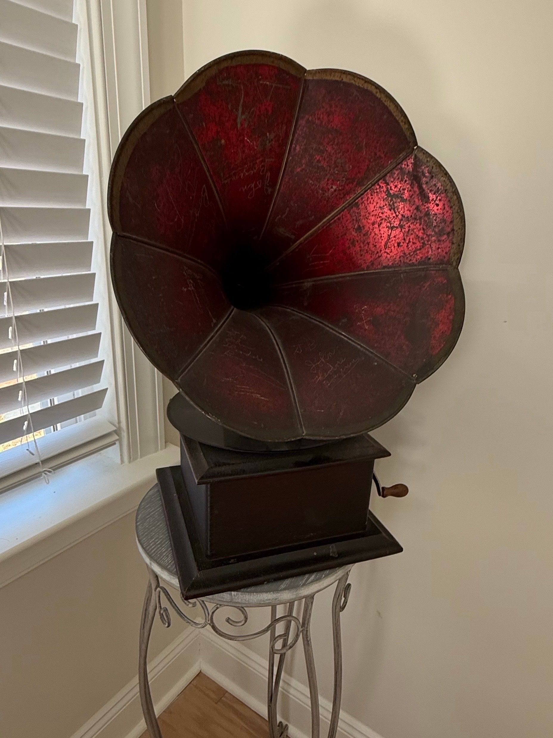 Standard Talking Machine Model A Phonograph